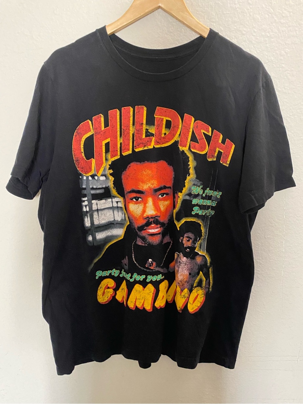 Childish Gambino Graphic Tee - Black with Red & Yellow Print Size XL 22” armpit